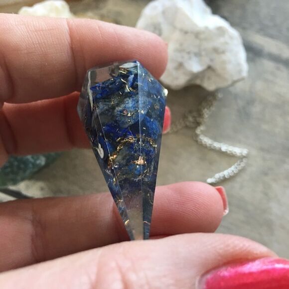 Orgone blue lapis lazuli gemstone pendulum - Picture 4 of 4